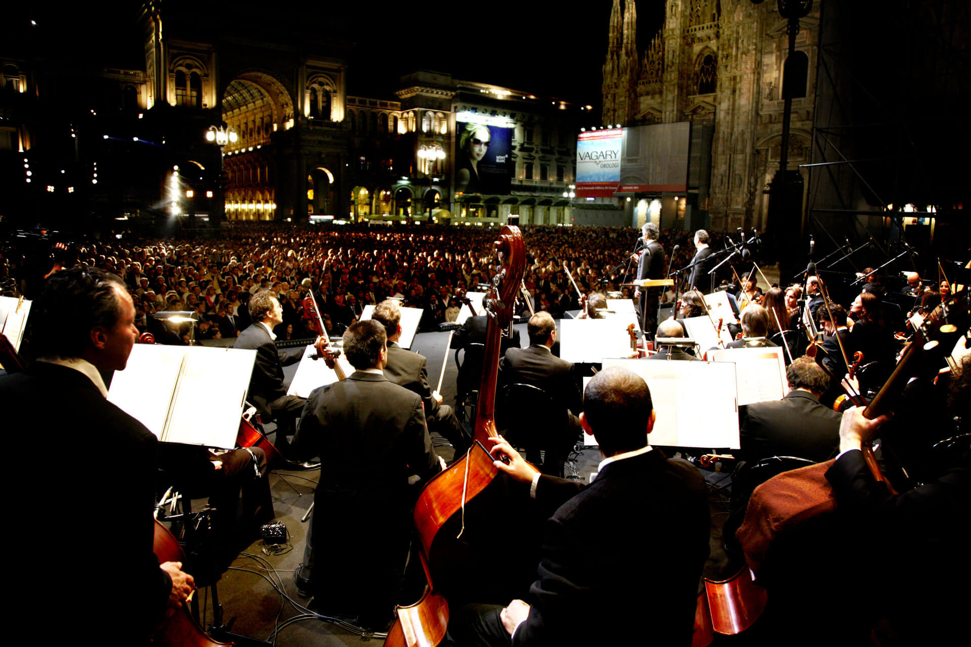 Anniversario Repubblica Italiana, Piazza Duomo, Milano