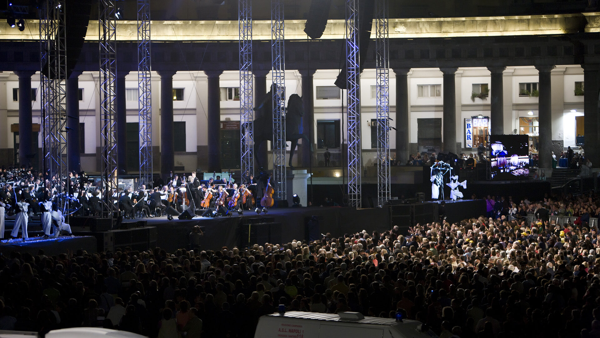 Piazza Del Plebiscito, Napoli